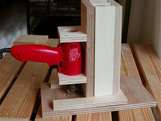 http://vicdiy.com/products/drill_stand/image/test09_320.jpg