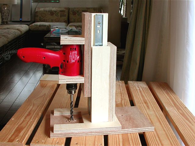 http://vicdiy.com/products/drill_stand/image/test11_640.jpg